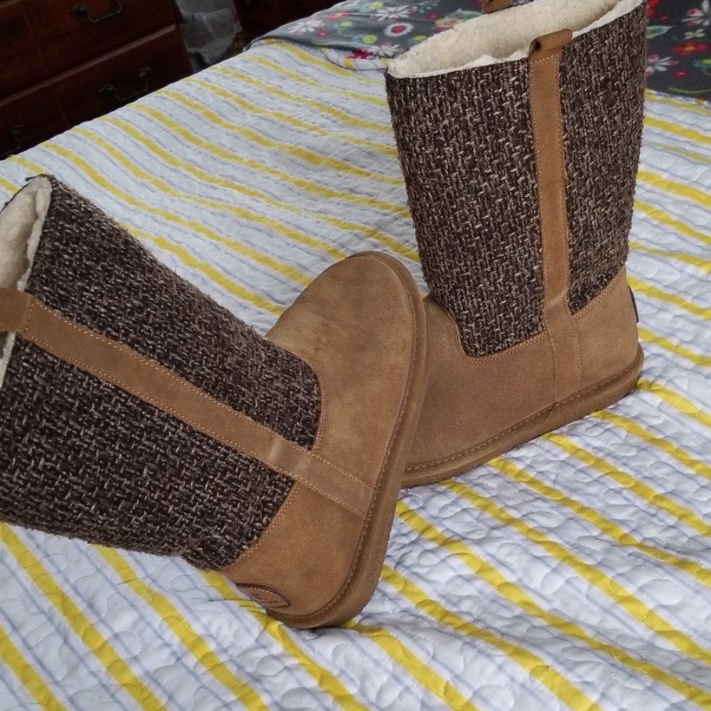 Bear paw boots